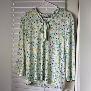 Karl Lagerfeld NWT blouse Womens Size Small  Gathered Neck Logo print